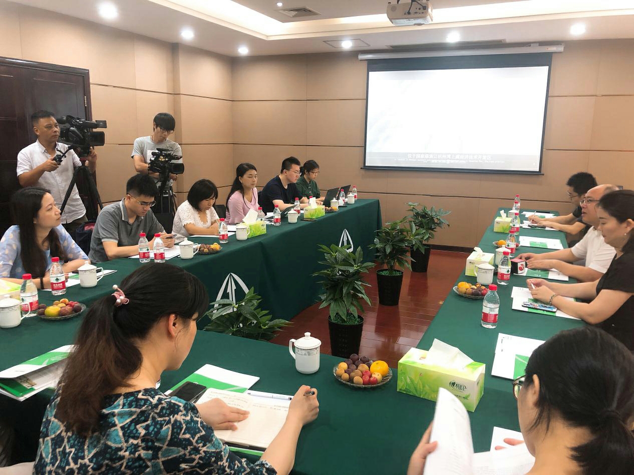 新華社、上海證券報(bào)等多家主流媒體打卡格派“騰籠換鳥(niǎo)、鳳凰涅槃”高質(zhì)量發(fā)展