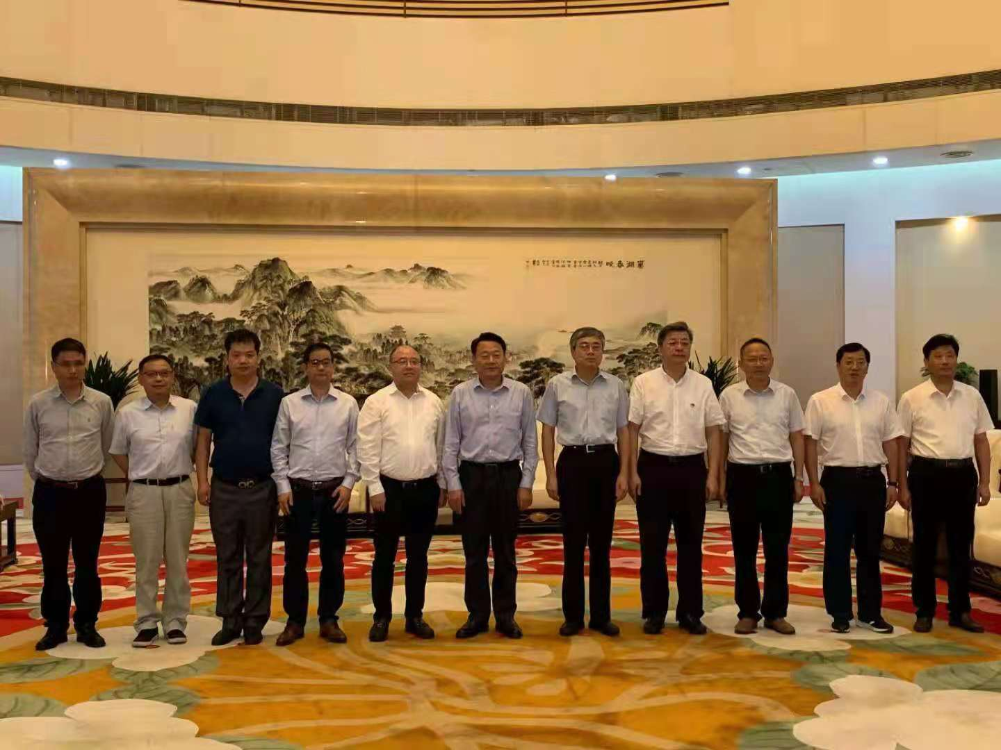 安徽省委常委、合肥市委書記虞愛華會(huì)見公司董事長(zhǎng)